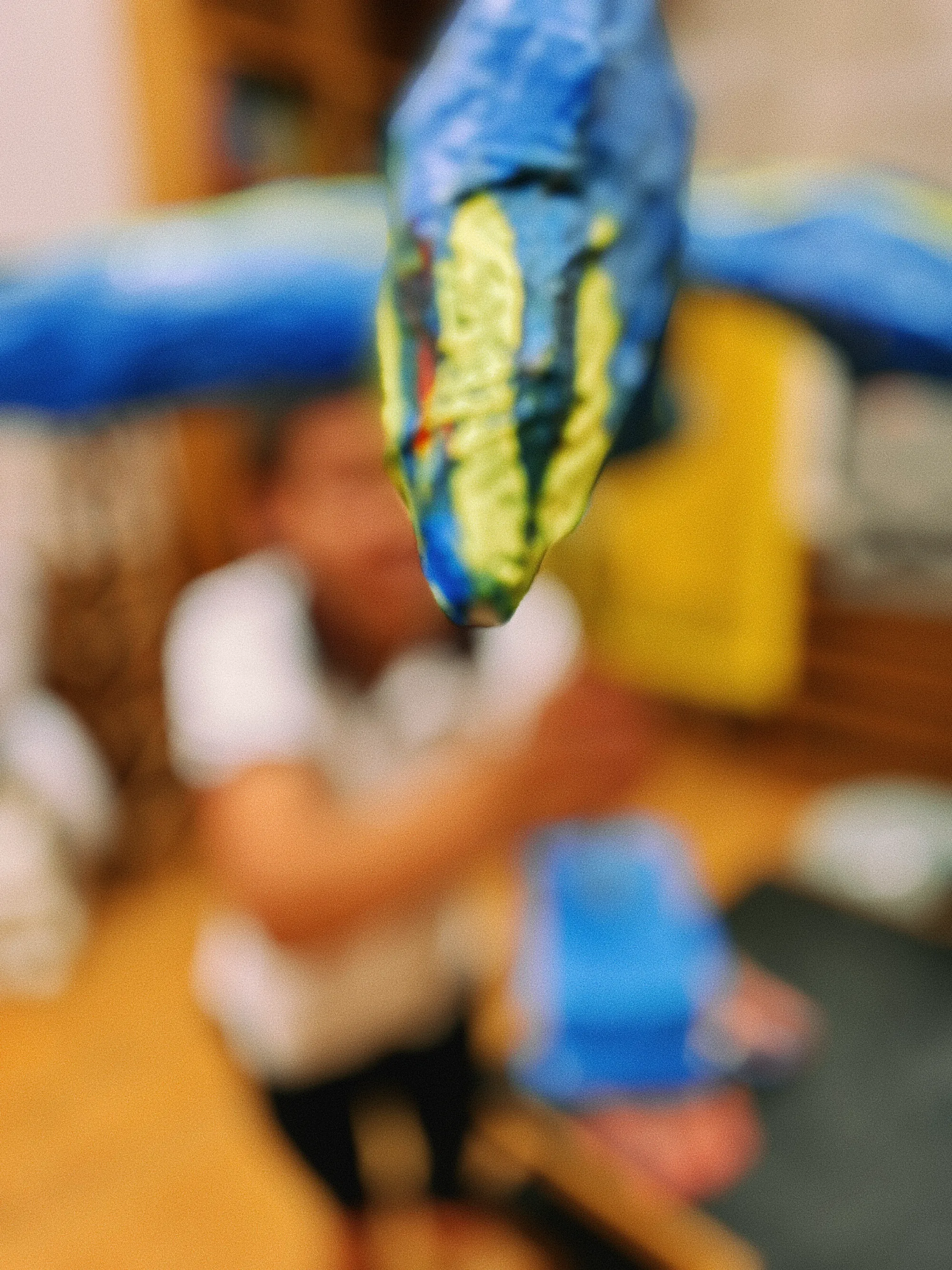 Саня и Костя сотворили различные поделки